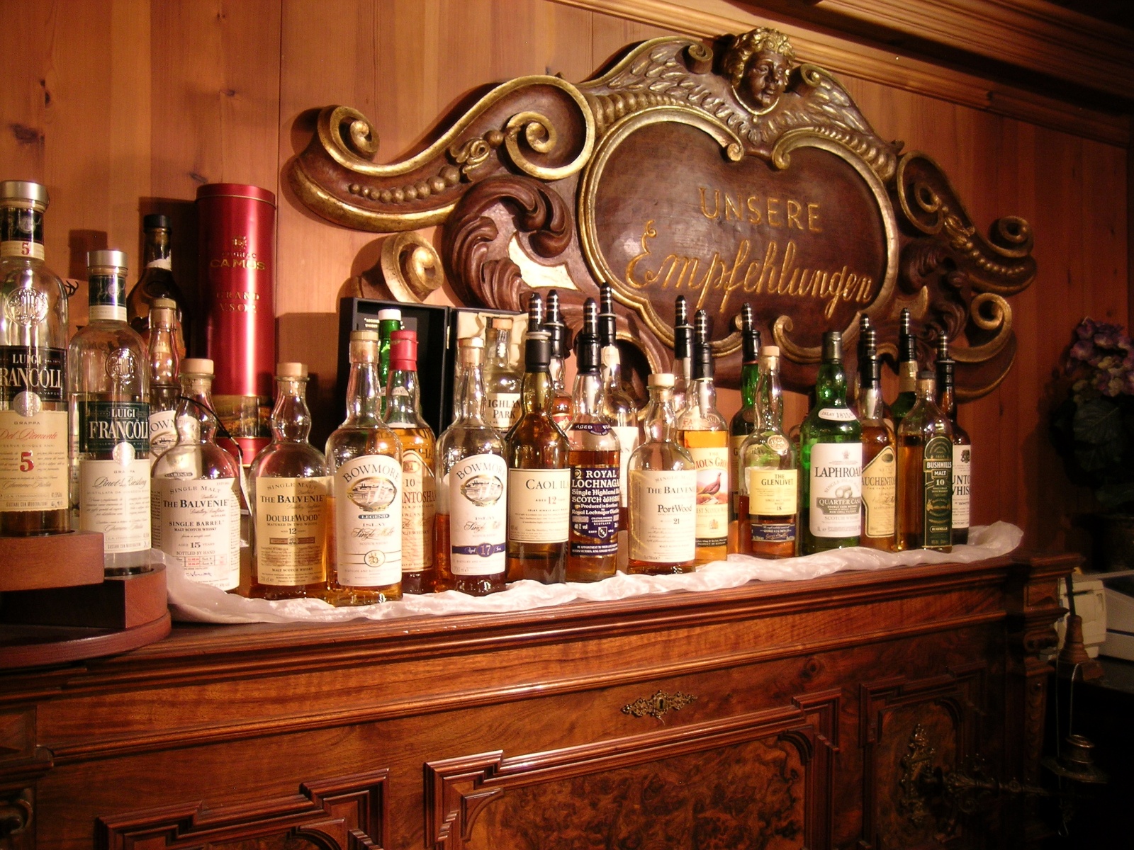 g_bar_whiskey_01_0